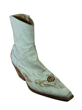 Vintage Cube White Leather Gold Studded Point Toe Cowboy Boot with Zipper